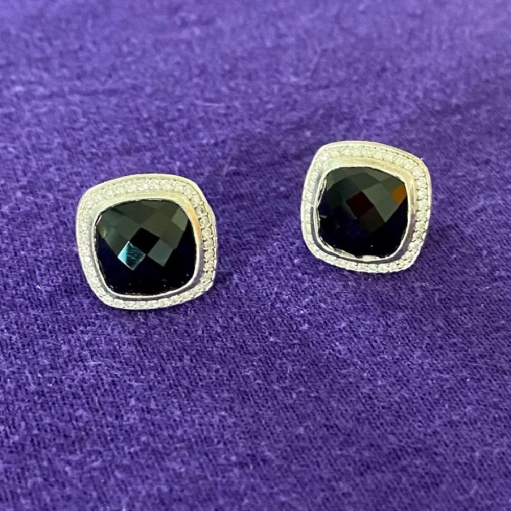 EUC David Yurman Onyx Albion Earrings with diamonds
